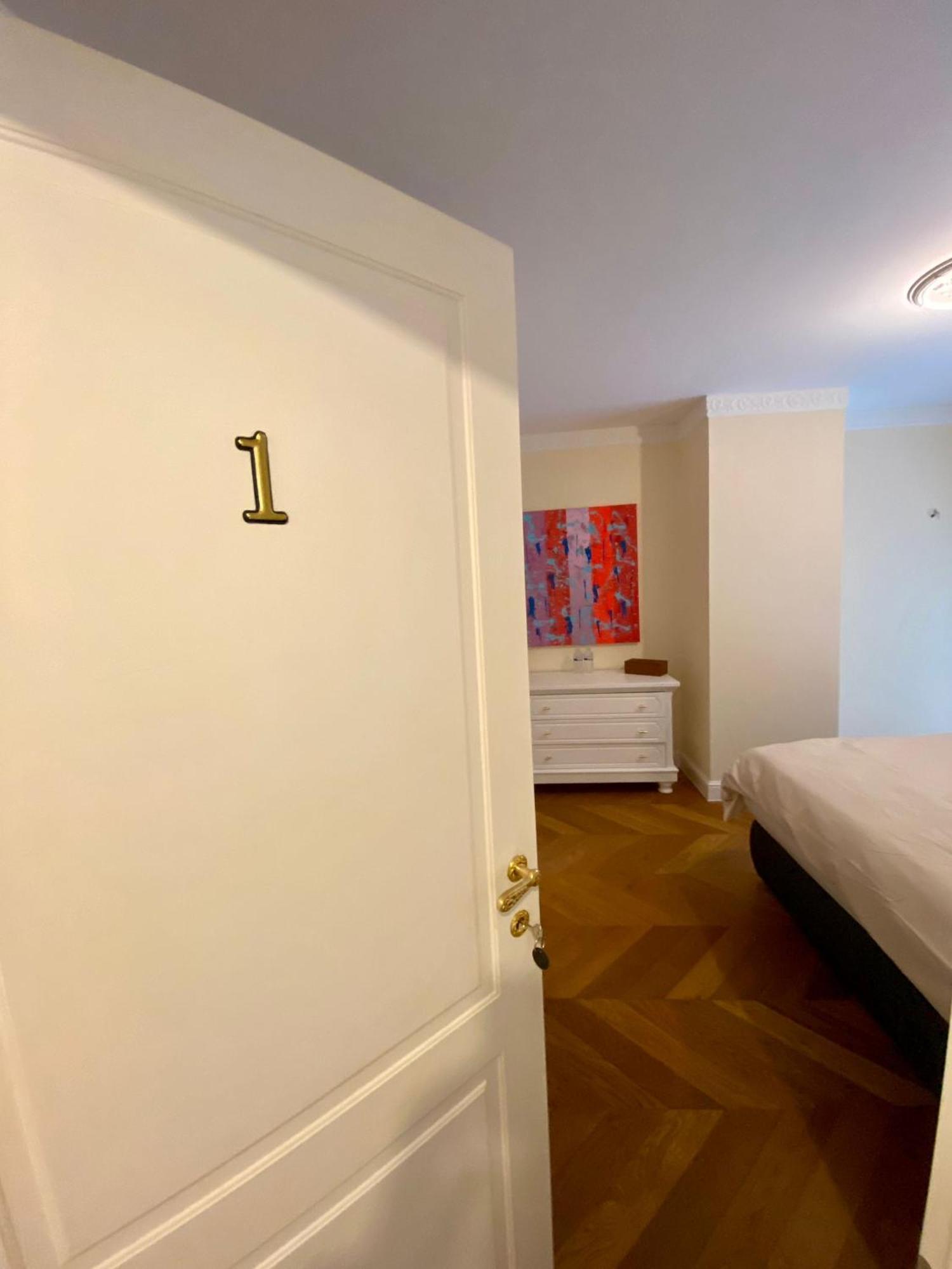 Petrusse Elite Suites Люксембург Екстер'єр фото